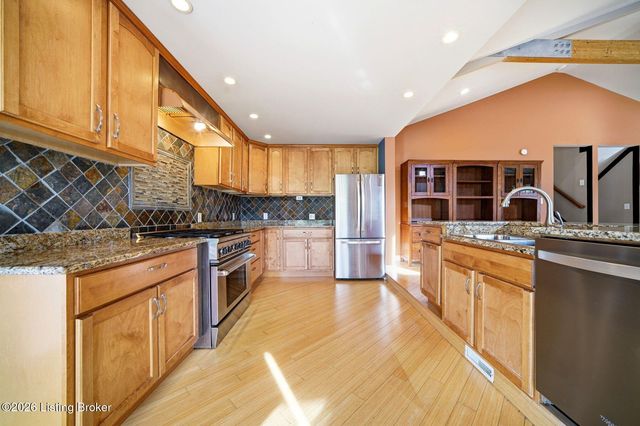 608 Cloverlea Rd, Louisville, KY 40206