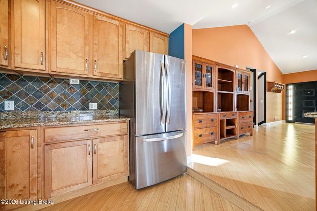 608 Cloverlea Rd, Louisville, KY 40206