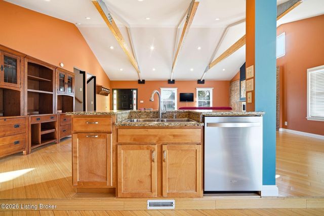 608 Cloverlea Rd, Louisville, KY 40206