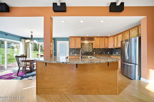 608 Cloverlea Rd, Louisville, KY 40206