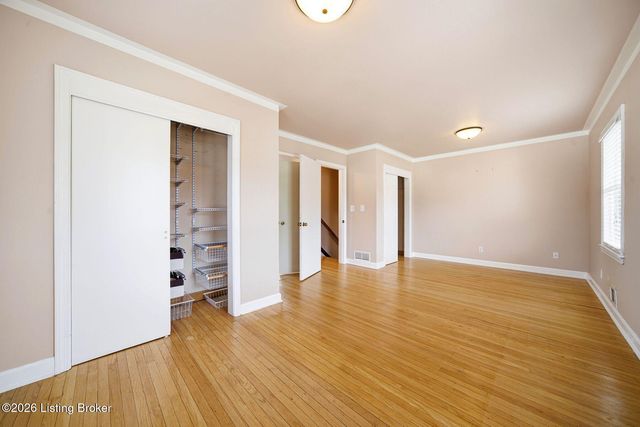 608 Cloverlea Rd, Louisville, KY 40206