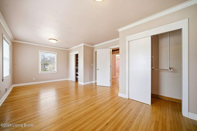 608 Cloverlea Rd, Louisville, KY 40206