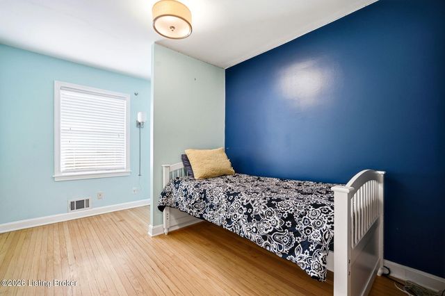 608 Cloverlea Rd, Louisville, KY 40206