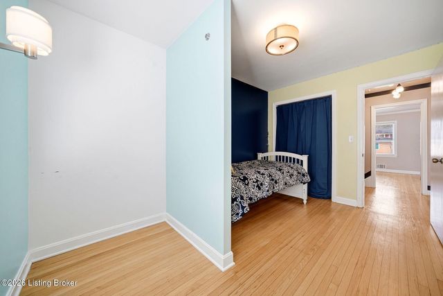 608 Cloverlea Rd, Louisville, KY 40206