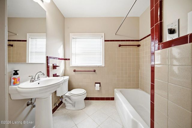 608 Cloverlea Rd, Louisville, KY 40206