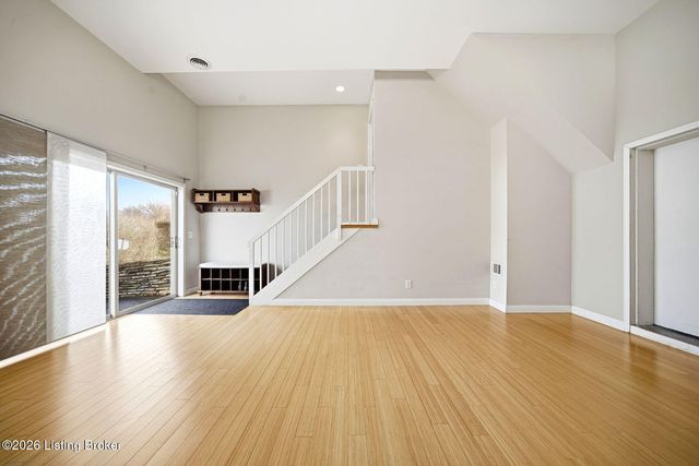 608 Cloverlea Rd, Louisville, KY 40206