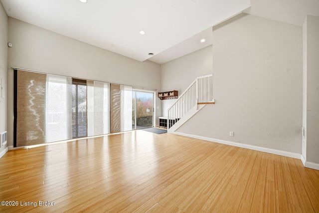 608 Cloverlea Rd, Louisville, KY 40206