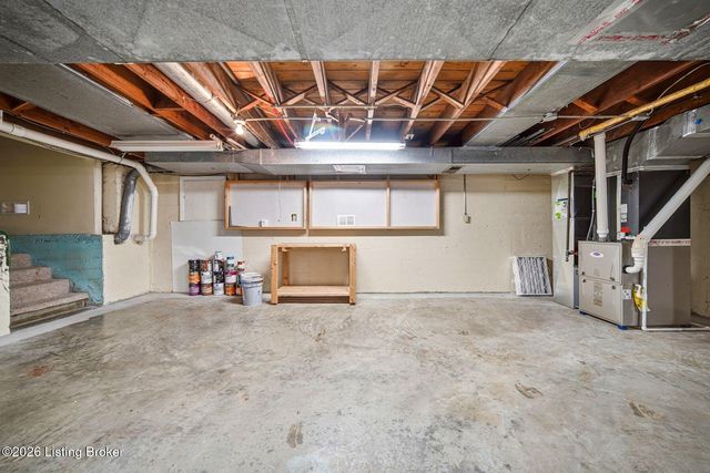 608 Cloverlea Rd, Louisville, KY 40206