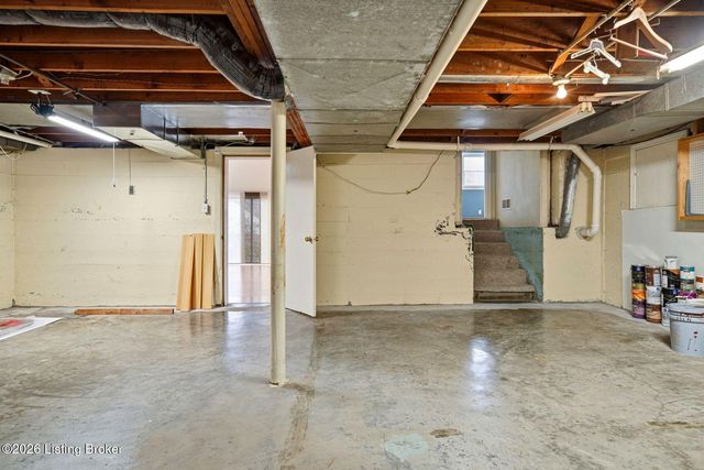 608 Cloverlea Rd, Louisville, KY 40206