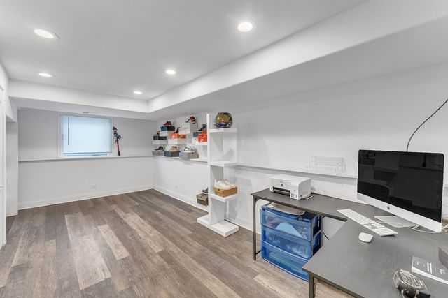 8614 Lakeview Avenue, Crystal Lake, IL 60014