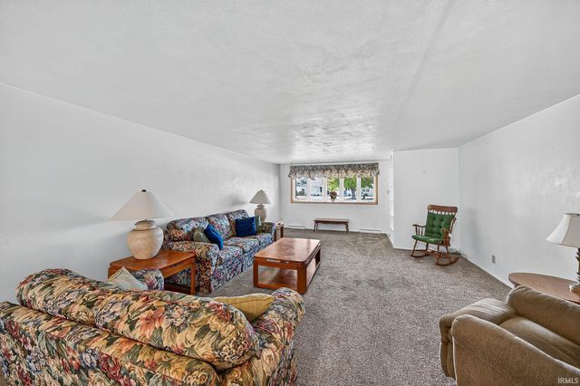 222 N Tuxedo Drive, South Bend, IN 46615