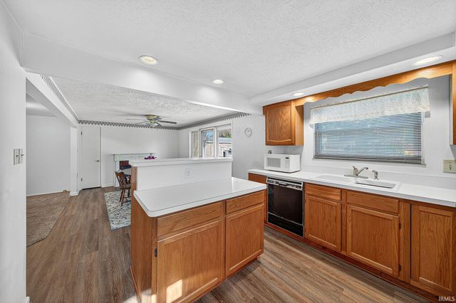 222 N Tuxedo Drive, South Bend, IN 46615