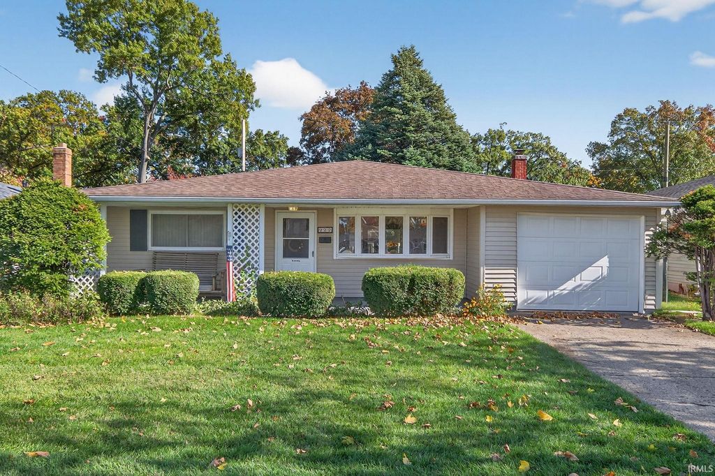 222 N Tuxedo Drive, South Bend, IN 46615