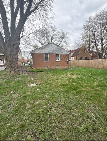 18430 Cowing Court, Homewood, IL 60430