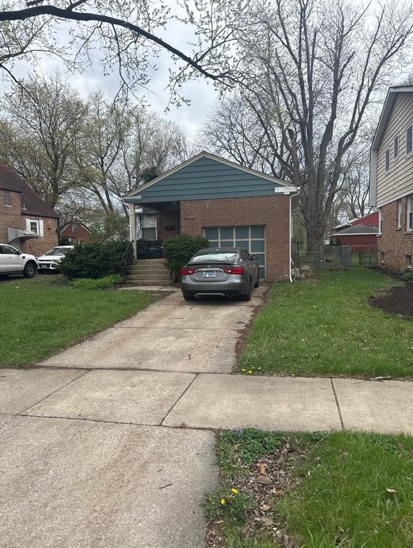 18430 Cowing Court, Homewood, IL 60430