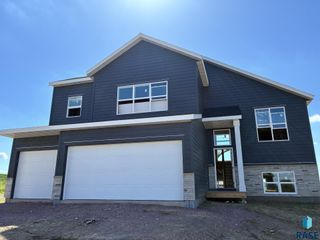 2609 S Copper Creek Ave Avenue, Sioux Falls, SD 57110