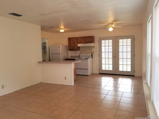 9654 Simplicity, San Antonio, TX 78245