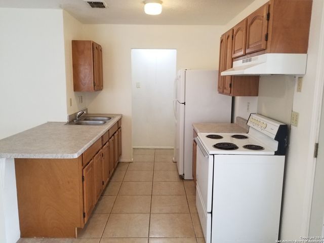 9654 Simplicity, San Antonio, TX 78245