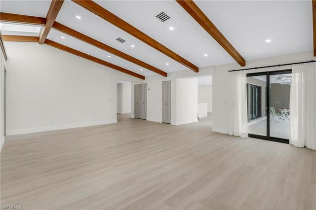 105 Sinclair ST SE, Port Charlotte, FL 33952