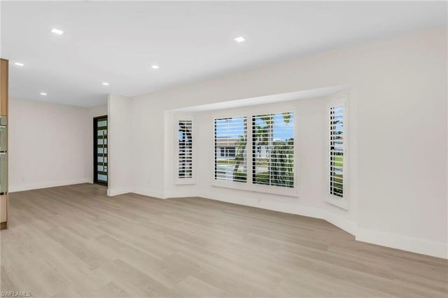 105 Sinclair ST SE, Port Charlotte, FL 33952