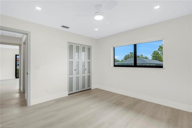 105 Sinclair ST SE, Port Charlotte, FL 33952