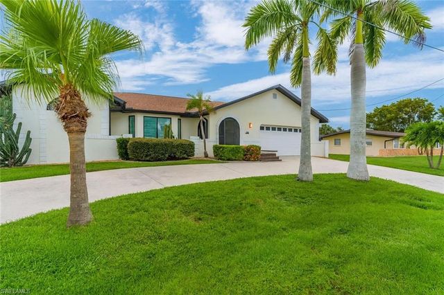 105 Sinclair ST SE, Port Charlotte, FL 33952