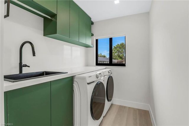 105 Sinclair ST SE, Port Charlotte, FL 33952