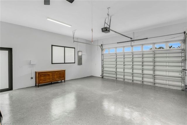 105 Sinclair ST SE, Port Charlotte, FL 33952