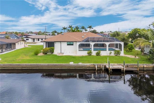 105 Sinclair ST SE, Port Charlotte, FL 33952