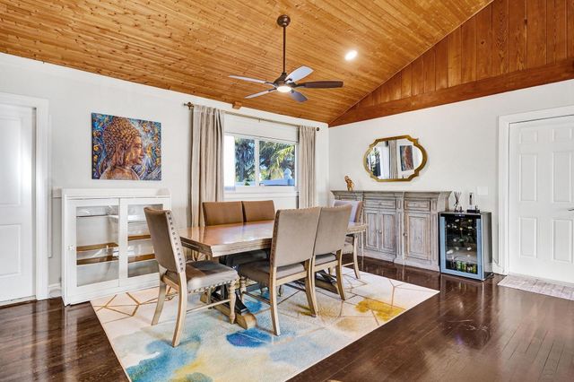 201 SE 24 Avenue, Boynton Beach, FL 33435