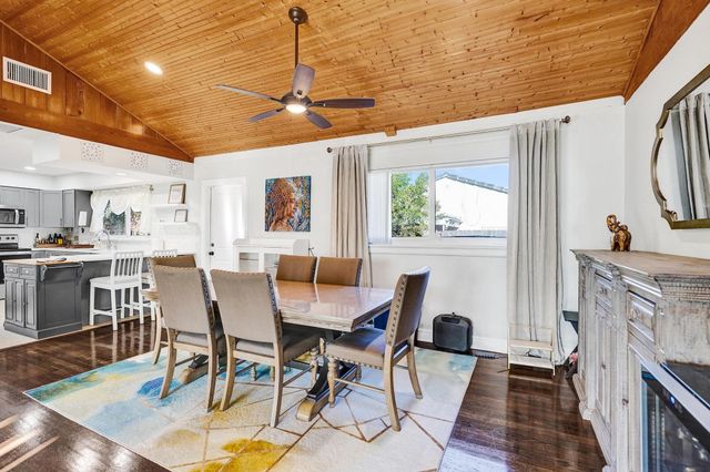 201 SE 24 Avenue, Boynton Beach, FL 33435