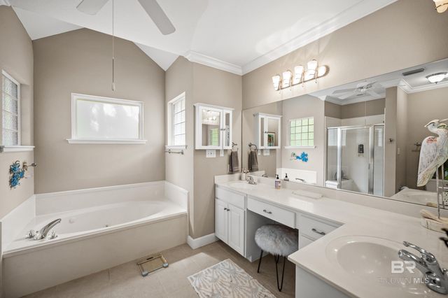 11 Lakeside Drive, Gulf Shores, AL 36542