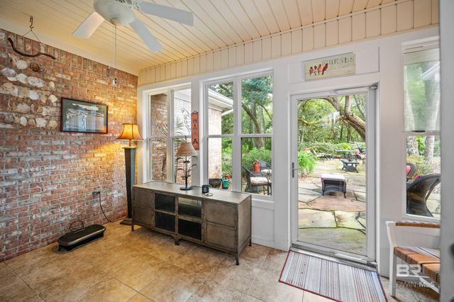 11 Lakeside Drive, Gulf Shores, AL 36542