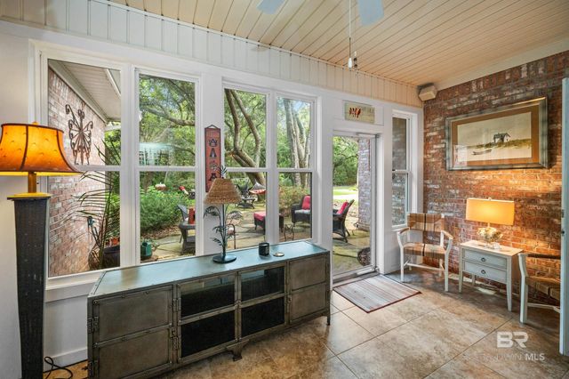 11 Lakeside Drive, Gulf Shores, AL 36542