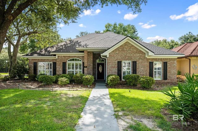 11 Lakeside Drive, Gulf Shores, AL 36542