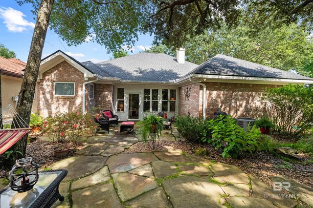 11 Lakeside Drive, Gulf Shores, AL 36542