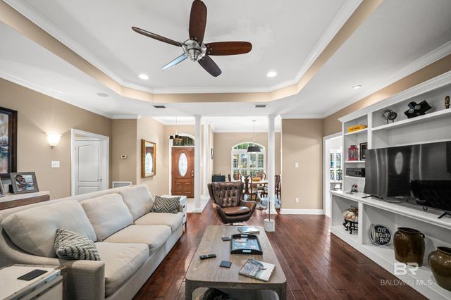 11 Lakeside Drive, Gulf Shores, AL 36542