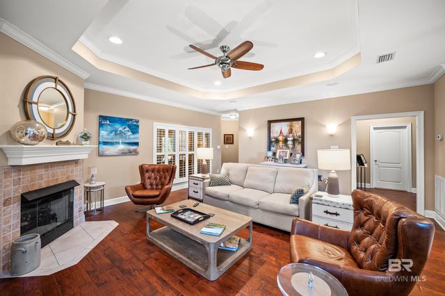 11 Lakeside Drive, Gulf Shores, AL 36542