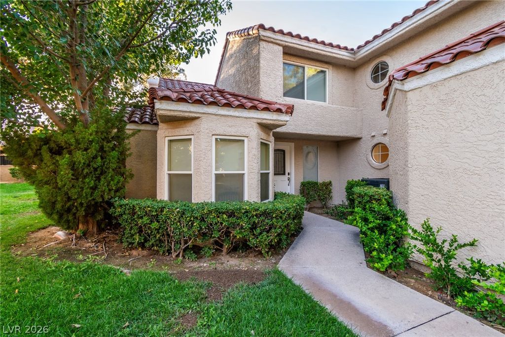 7044 Bright Springs Court, Las Vegas, NV 89113 — photo 2