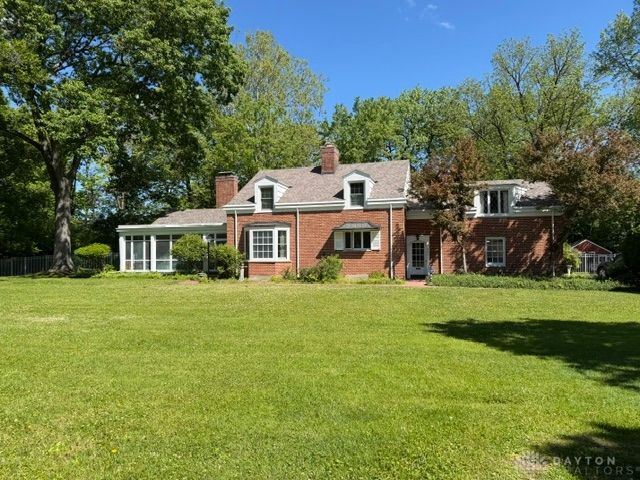 221 Grandon Road, Oakwood, OH 45419