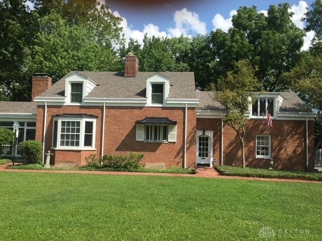 221 Grandon Road, Oakwood, OH 45419