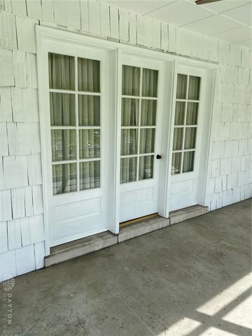 221 Grandon Road, Oakwood, OH 45419