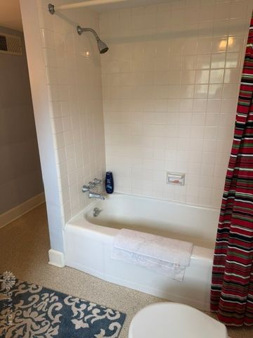 221 Grandon Road, Oakwood, OH 45419