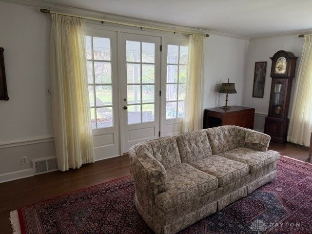 221 Grandon Road, Oakwood, OH 45419