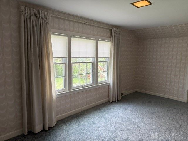 221 Grandon Road, Oakwood, OH 45419