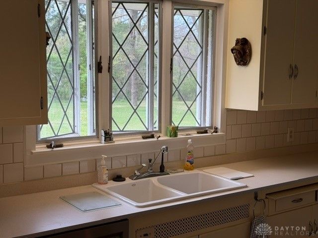 221 Grandon Road, Oakwood, OH 45419