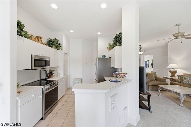 866 Carrick Bend CIR 202, Naples, FL 34110