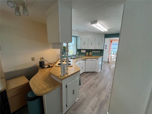 984 JOLANDA CIRCLE, Venice, FL 34285