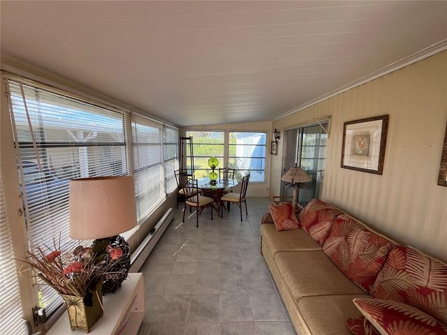 984 JOLANDA CIRCLE, Venice, FL 34285
