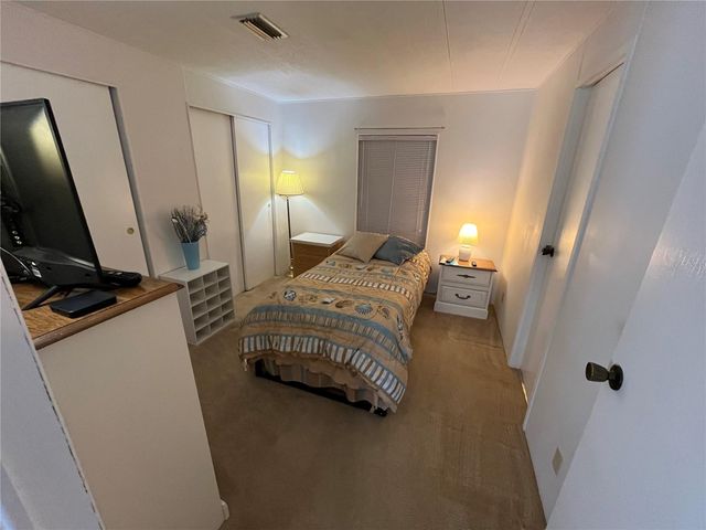 984 JOLANDA CIRCLE, Venice, FL 34285